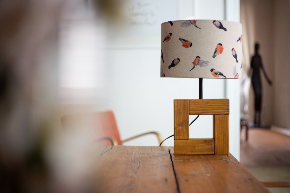 designová stínidla na lampy do interiéru